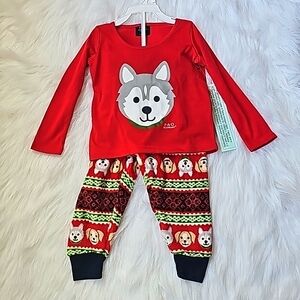 NWT F.A.O Schwarz pajama set.